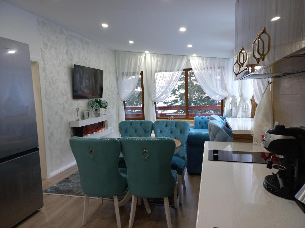 Kalinderu Luxury Ski Loft บุชเตนี ภายนอก รูปภาพ